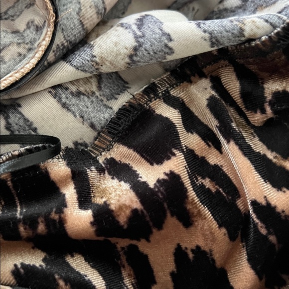 Taylor Black and Tan Animal Print Midi Maxi Dress - Picture 4 of 7